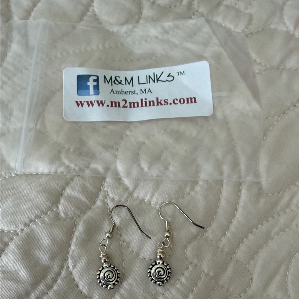 Elegant Spiral Earrings in Silver and Black by